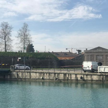 Sebino 11 Appartement Peschiera del Garda Buitenkant foto