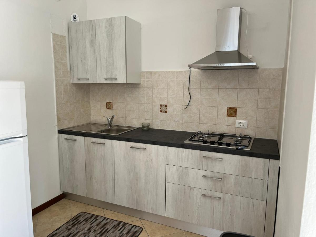 Sebino 11 Appartement Peschiera del Garda Buitenkant foto