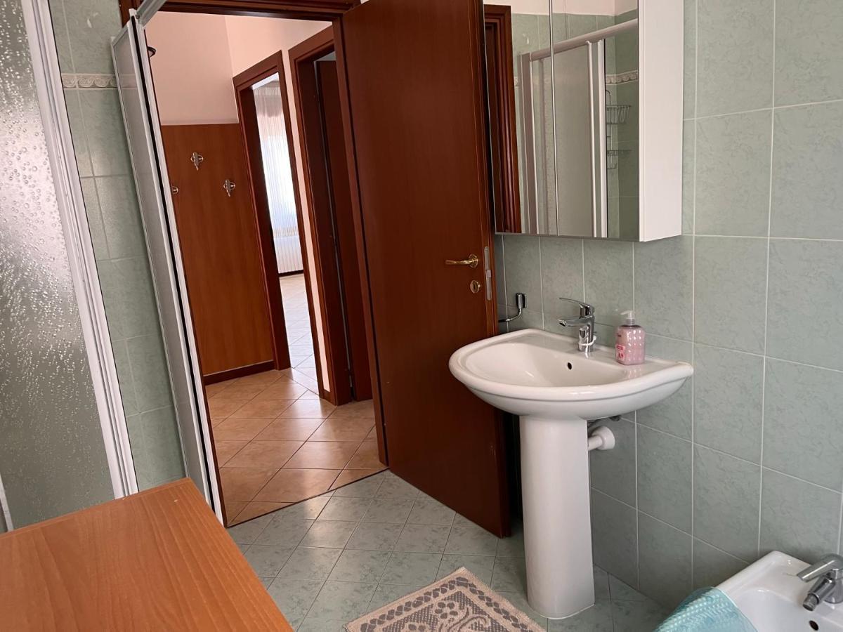 Sebino 11 Appartement Peschiera del Garda Buitenkant foto