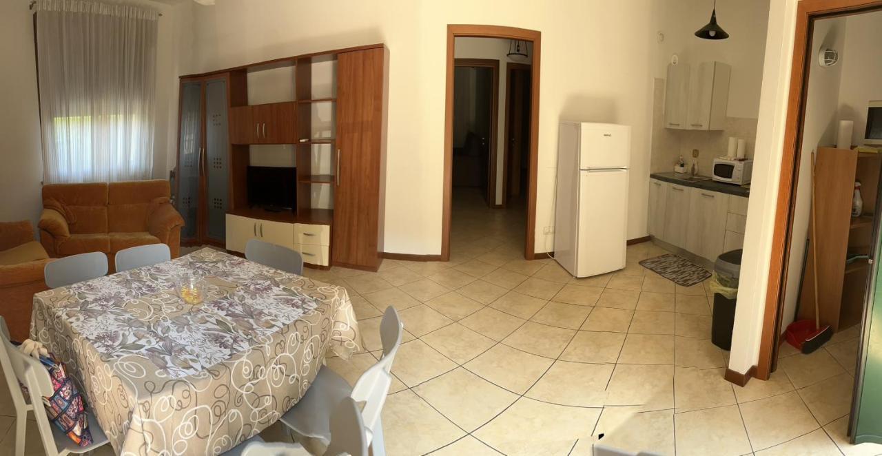 Sebino 11 Appartement Peschiera del Garda Buitenkant foto
