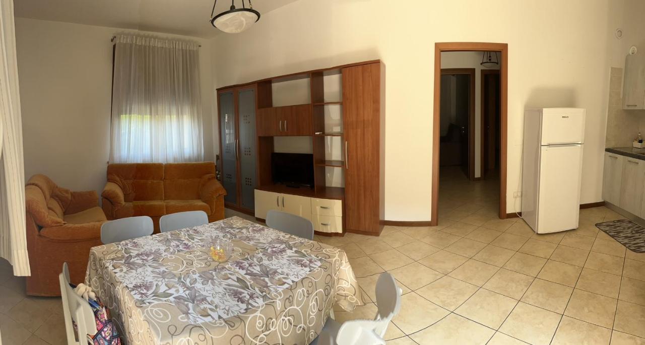Sebino 11 Appartement Peschiera del Garda Buitenkant foto