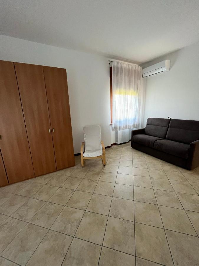Sebino 11 Appartement Peschiera del Garda Buitenkant foto
