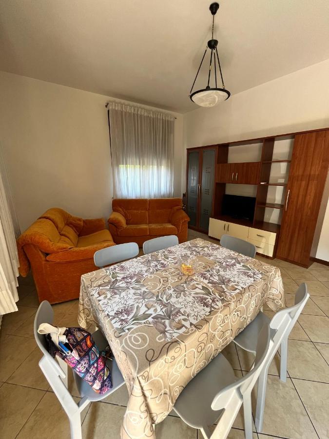 Sebino 11 Appartement Peschiera del Garda Buitenkant foto